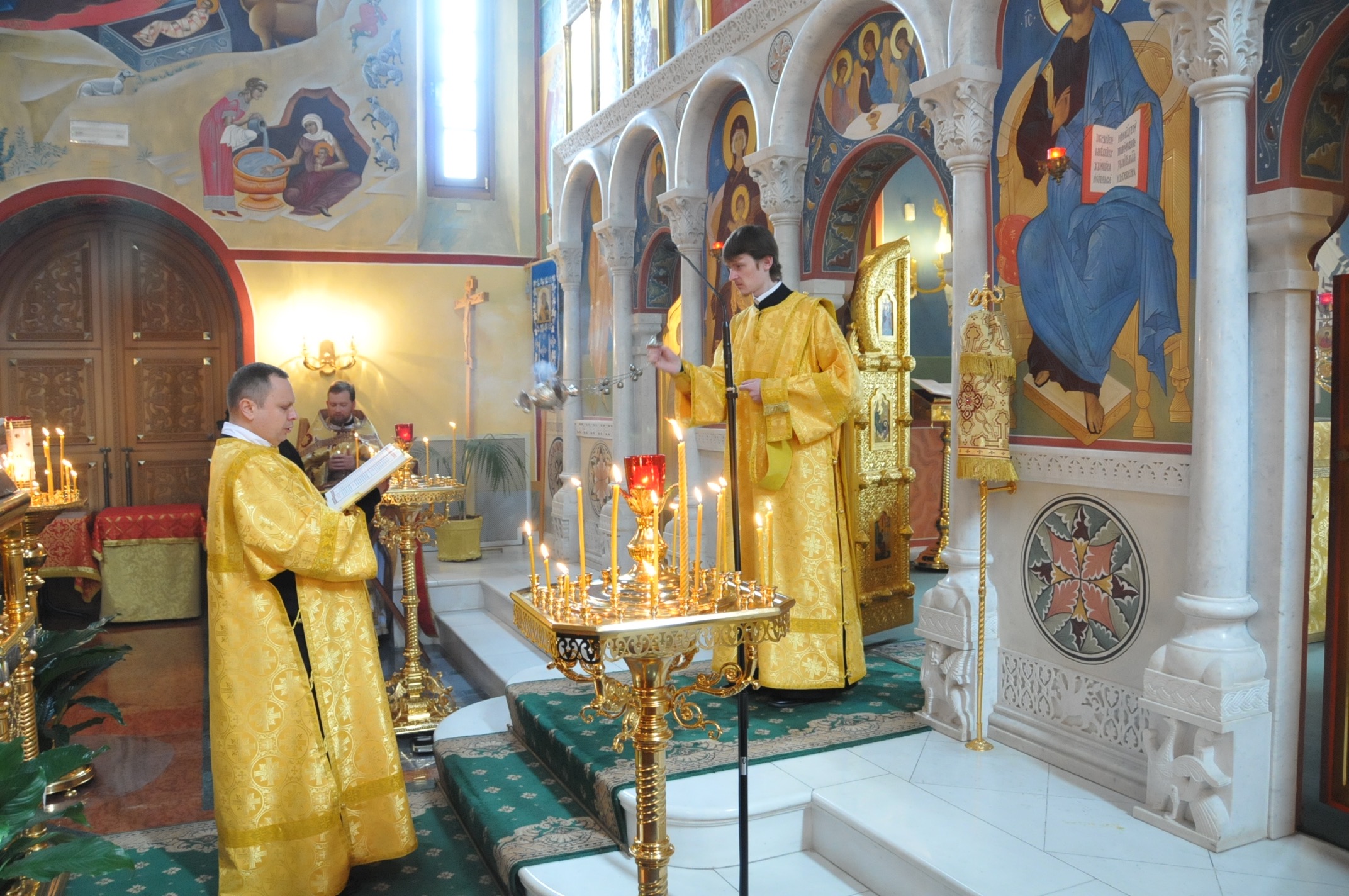 Воскресная Литургия