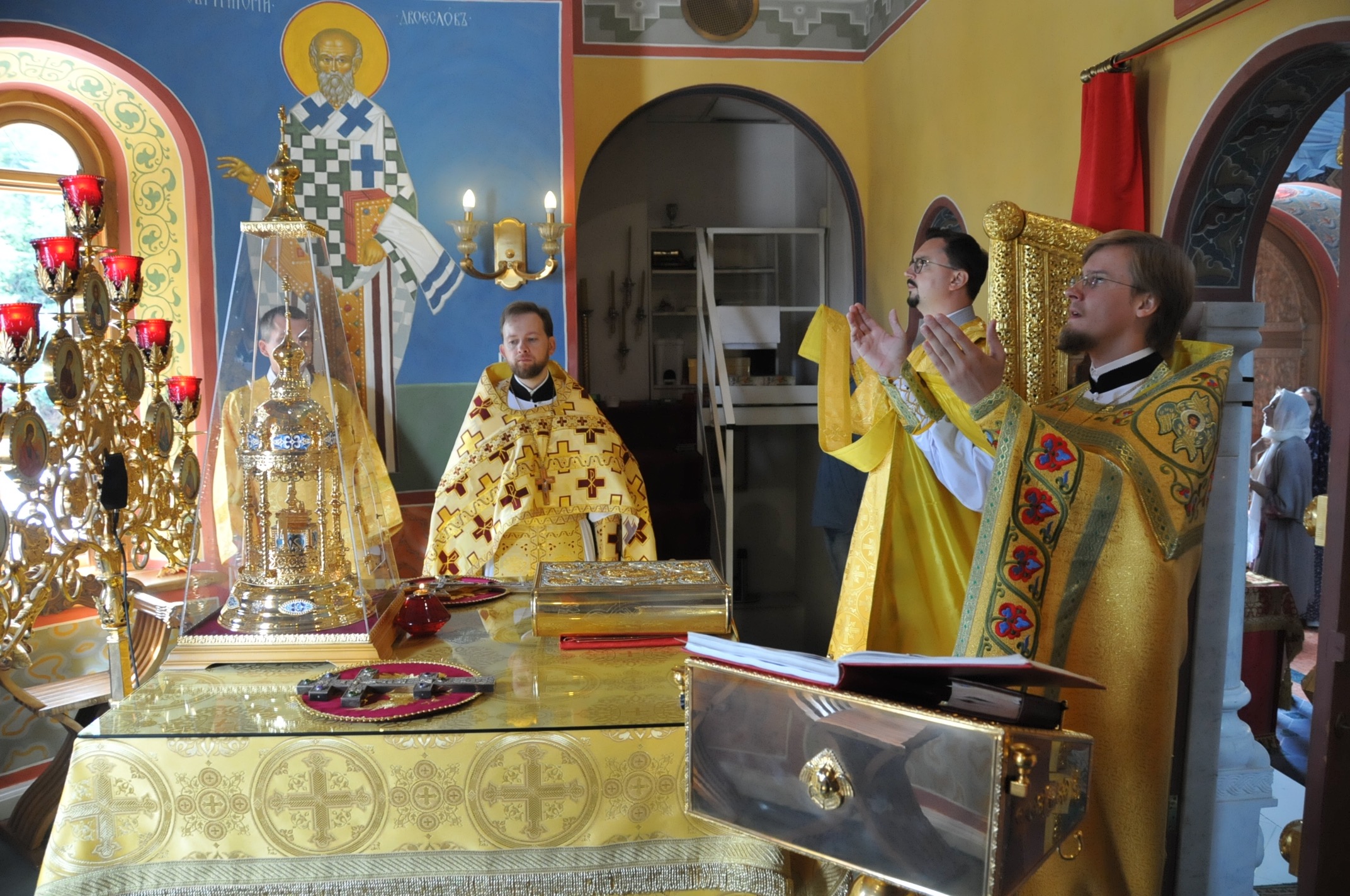 Воскресная Литургия