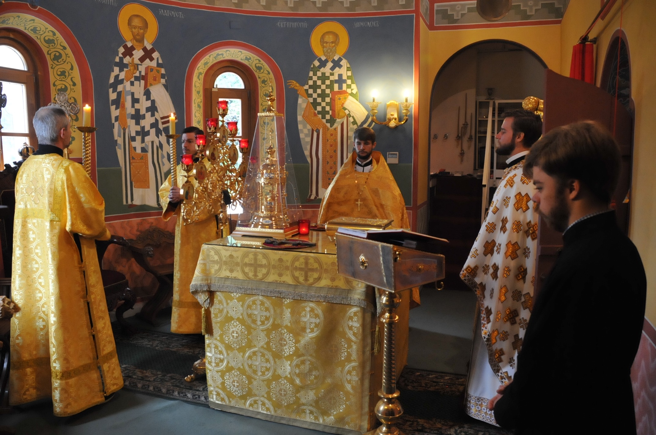 Воскресная литургия Воскресная литургия